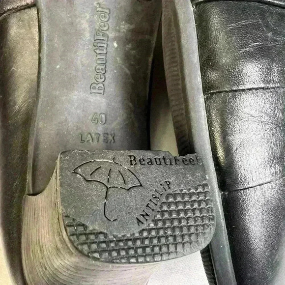 Beautifeel Shoes Womens 9 Pump Black Leather Pleated Block Heels lightly worn - Picture 9 of 13